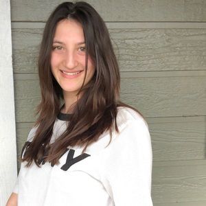 Meet your Posher, Stefani